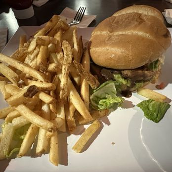 PGA Tour Grill - Chipotle Chicken Sandwich with Fries - Bars Near Me - Las Vegas, Nevada PGA Tour Grill - Chipotle Chicken Sandwich with Fries - Bars Near Me - Las Vegas, Nevada