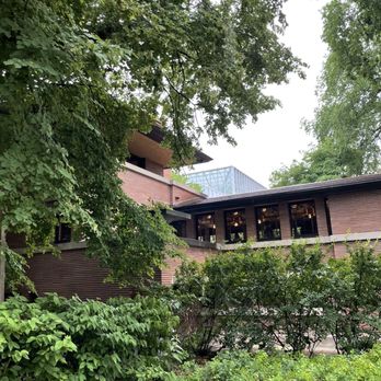 Frederick C Robie House - Outdoor view. - Landmarks & Historical Buildings Near Me - Chicago, Illinois