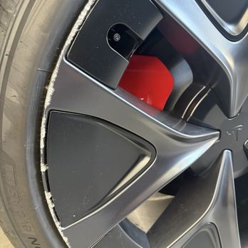 Pit Stop Wheel Repair - Wheel & Rim Repair Near Me - Los Angeles, California Pit Stop Wheel Repair - Wheel & Rim Repair Near Me - Los Angeles, California