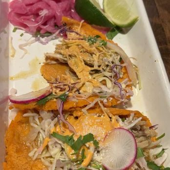 Xicha Brewing - Tacos de pollo - Latin American Near Me - Salem, Oregon