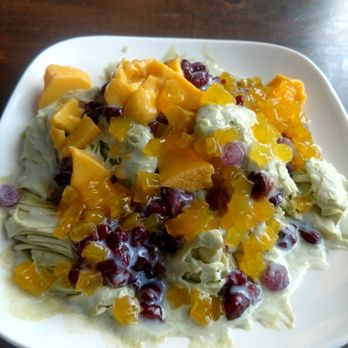 Mo Cha Cafe - Matcha shaved snow with star mango and pudding - Bubble Tea Near Me - Beaverton, Oregon