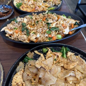 Rumdoul - Pad Thai, Basil Fried Rice and Pad See Eew - Asian Fusion Near Me - Rowlett, Texas Rumdoul - Pad Thai, Basil Fried Rice and Pad See Eew - Asian Fusion Near Me - Rowlett, Texas