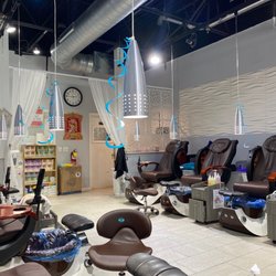 Infinity Nails Spa - Inside the salon