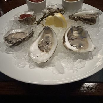 Gordon Ramsay Steak - Half dozen oysters - Steakhouses Near Me - Atlantic City, New Jersey