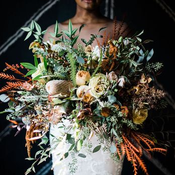 Gatherings - Floral Designers Near Me - Wheaton, Illinois