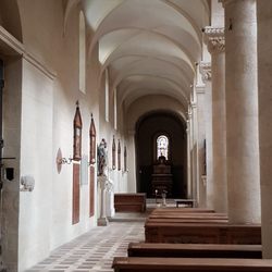 Schottenkirche St. Jakob - Säulen und Gewölbe