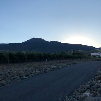 Southwest Wine Center - the sun setting over the mountains - Wine Tasting Room Near Me - Clarkdale, Arizona Southwest Wine Center - the sun setting over the mountains - Wine Tasting Room Near Me - Clarkdale, Arizona