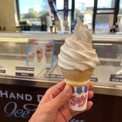 Byrne Dairy - Small soft serve cone.
