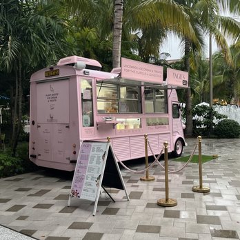 Angie's Epicurean - truck in rosemary square - Ice Cream & Frozen Yogurt Near Me - West Palm Beach, Florida