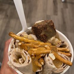 Simply Rolled Ice Cream - Brownie bliss