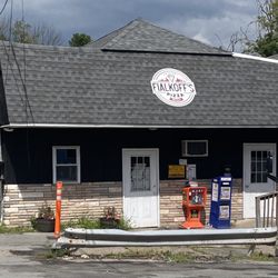 Fialkoffs Kosher Pizza