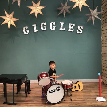 Giggles - Kids Activities Near Me - Chandler, Arizona