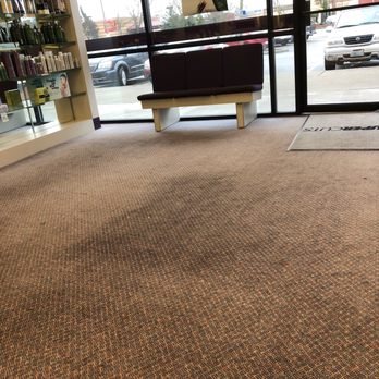 Supercuts - Waiting area - Hair Salons Near Me - LACEY, Washington