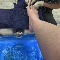 Expo Nails - Kim is Very detailed and gentle.