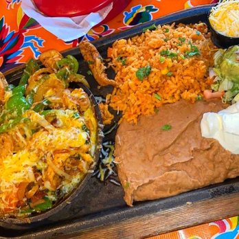 Casa Margarita - Famous Chicken Fajitas - Mexican Near Me - La Grange, Illinois Casa Margarita - Famous Chicken Fajitas - Mexican Near Me - La Grange, Illinois