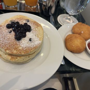 Café Riggs - Pancakes & fluffy hash browns! - Breakfast & Brunch Near Me - Washington, DC, District of Columbia Café Riggs - Pancakes & fluffy hash browns! - Breakfast & Brunch Near Me - Washington, DC, District of Columbia
