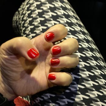 Nail Studio - I like my nails short but like to highlight my ring finger--these are perfect for football season (or any season here in T'town)! - Nail Salons Near Me - Northport, Alabama Nail Studio - I like my nails short but like to highlight my ring finger--these are perfect for football season (or any season here in T'town)! - Nail Salons Near Me - Northport, Alabama