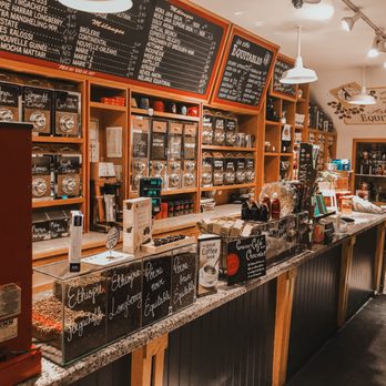 Brûlerie St-Denis - Selection of coffee - Coffee Roasteries Near Me - Montreal, Quebec Brûlerie St-Denis - Selection of coffee - Coffee Roasteries Near Me - Montreal, Quebec