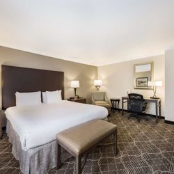 Best Western Danville Sycamore Inn - King Suite