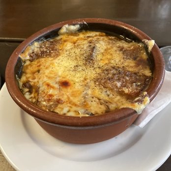 Mogg - French onion soup - American Near Me - Berlin, BE