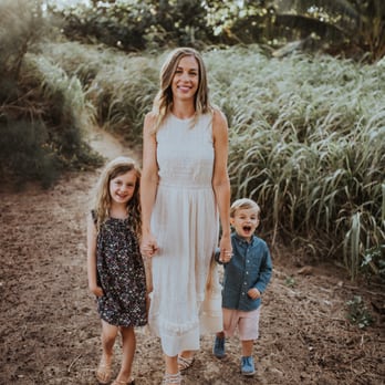 Joshua Rose Photography - Family lifestyle session at Shipwrecks Beach, Kauai. - Session Photography Near Me Joshua Rose Photography - Family lifestyle session at Shipwrecks Beach, Kauai. - Session Photography Near Me