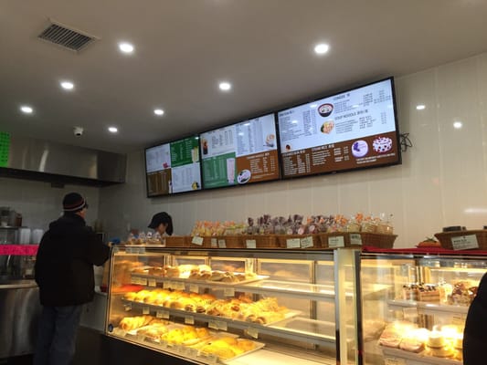 Long Wong Bakery II 龍旺西餅 by null