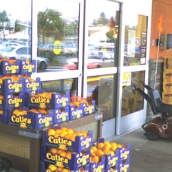 Nob Hill Foods - Entrance