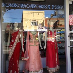 Rivaj - Exterior of shop. Window display.