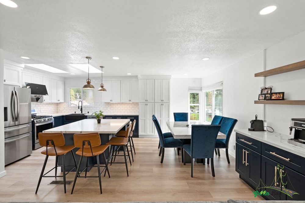 Slide of Green Bay Remodeling