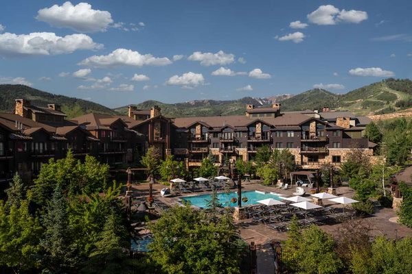 Waldorf Astoria Park City by null