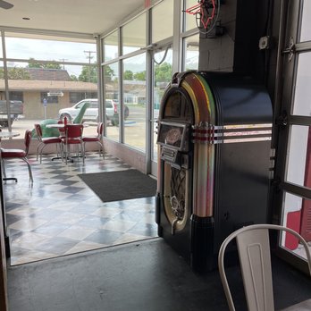 MG's - Inside - Burgers Near Me - Sherman, Texas MG's - Inside - Burgers Near Me - Sherman, Texas