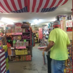 Lil John's Fireworks - Come on in
