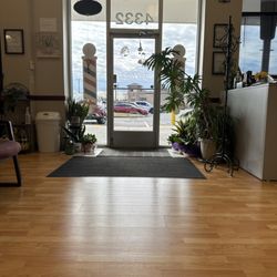 Ks Barber Shop - Plants at the entrance