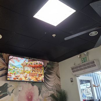 Stratford at the Harbor - TV with imagery rather than sports or news...very refreshing and peaceful - Breakfast & Brunch Near Me - Oceanside, California Stratford at the Harbor - TV with imagery rather than sports or news...very refreshing and peaceful - Breakfast & Brunch Near Me - Oceanside, California