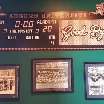 Baumhower's Victory Grille - American Near Me - Daphne, Alabama