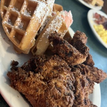Metro Diner - Fried Chicken & Waffle - American Near Me - Tampa, Florida Metro Diner - Fried Chicken & Waffle - American Near Me - Tampa, Florida