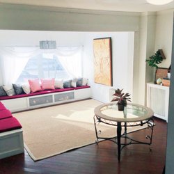 Lashes By Pang - Lounge Room