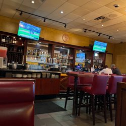 Wood Ranch Moorpark - Bar area