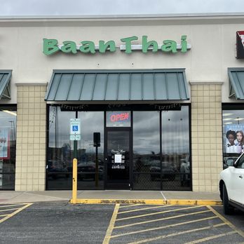 Baan Thai Marion - the front of the restaurant - Thai Near Me - Marion, Illinois Baan Thai Marion - the front of the restaurant - Thai Near Me - Marion, Illinois