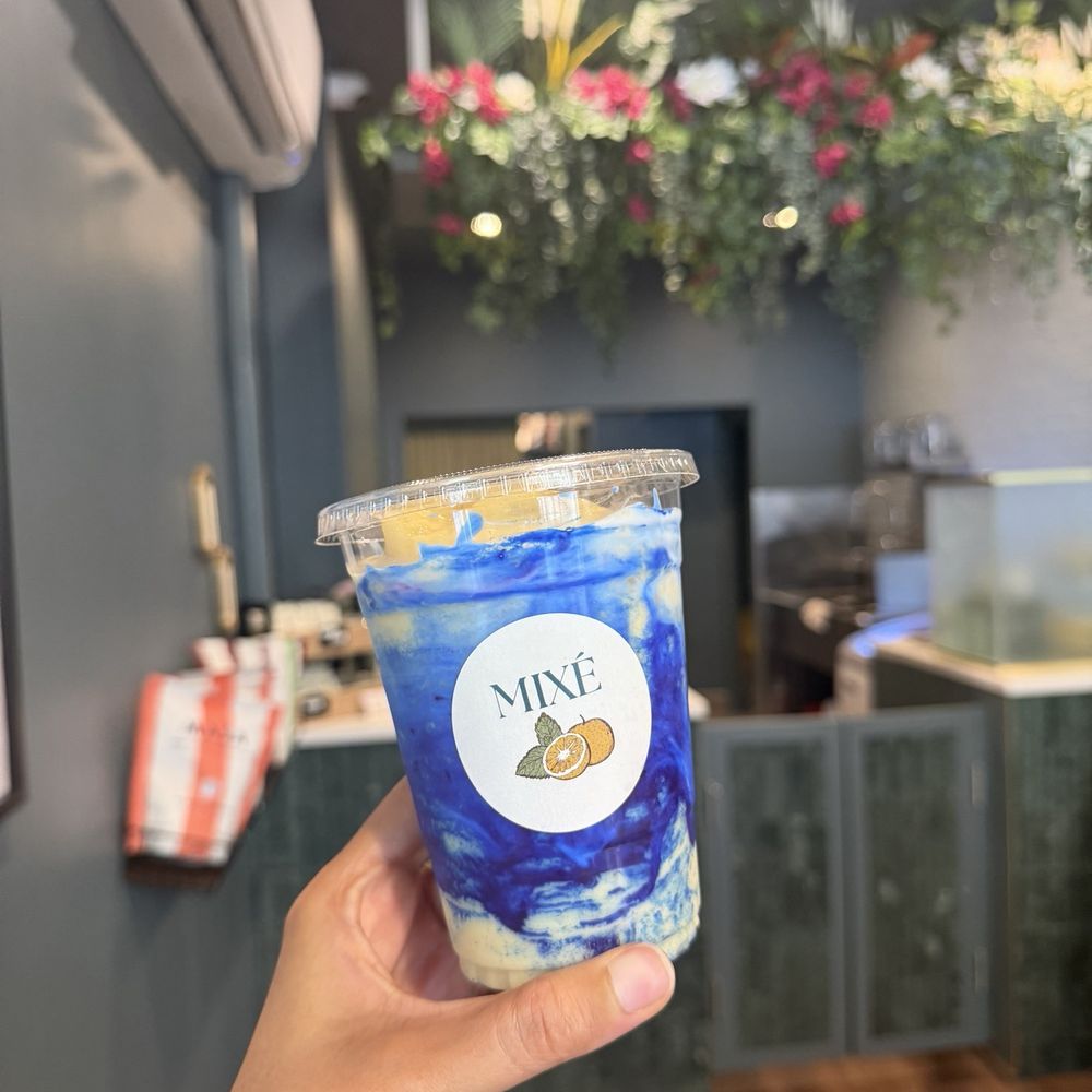 Mixé - Soleil Blue smoothie - Juice Bars & Smoothies Near Me - New York, New York Mixé - Soleil Blue smoothie - Juice Bars & Smoothies Near Me - New York, New York