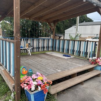 The Truck Stop - Game area - Food Trucks Near Me - Nashville, Tennessee
