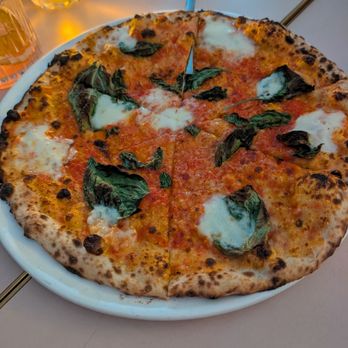 Funke - Margarita pizza - Italian Near Me - Beverly Hills, California Funke - Margarita pizza - Italian Near Me - Beverly Hills, California