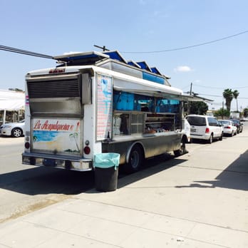 La Acapulqueña - Taco truck near auto glass business! - Food Trucks Near Me - Fresno, California
