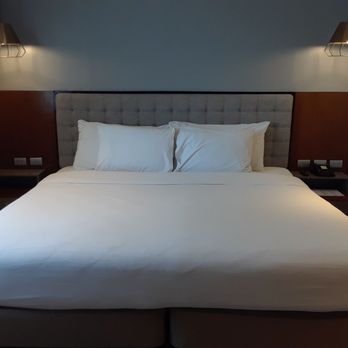 Summit Galleria - Got a great night's sleep on this bed! - Hotels Near Me - Cebu City, CEB