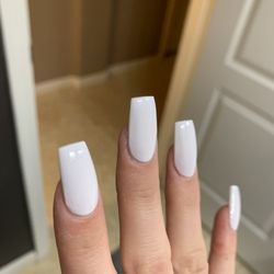 Victoria's Nails and Spa - Look at how clean they are!