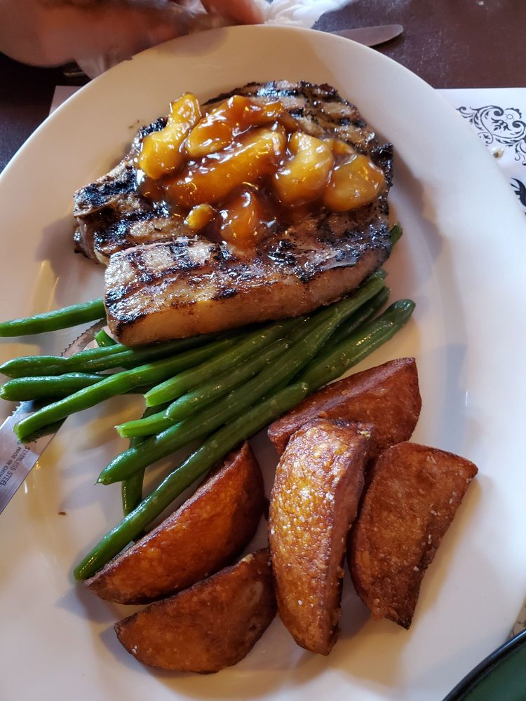 HISTORIC HOTEL BROADALBIN Updated October 2024 28 Photos & 35