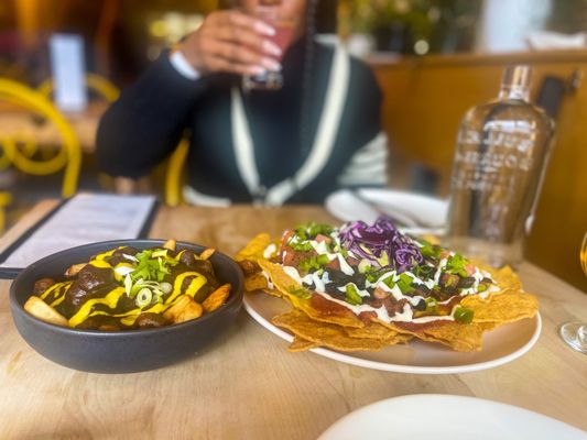 Lola Rosa Place-des-Arts by null