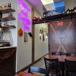 Taqueria La Iguana Azul - Daly City - Inside