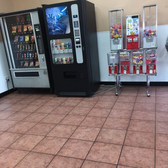 Wash & Go Laundry Mat - Laundromat Near Me - Dallas, Texas Wash & Go Laundry Mat - Laundromat Near Me - Dallas, Texas