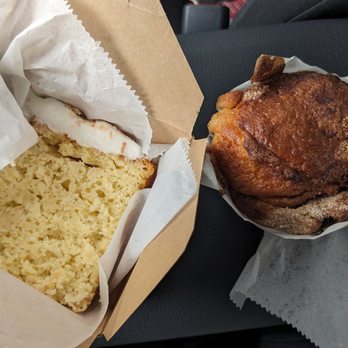 Picnic - Blueberry muffin and pound cake with coconut icing - Cafes Near Me - Newport, Rhode Island Picnic - Blueberry muffin and pound cake with coconut icing - Cafes Near Me - Newport, Rhode Island